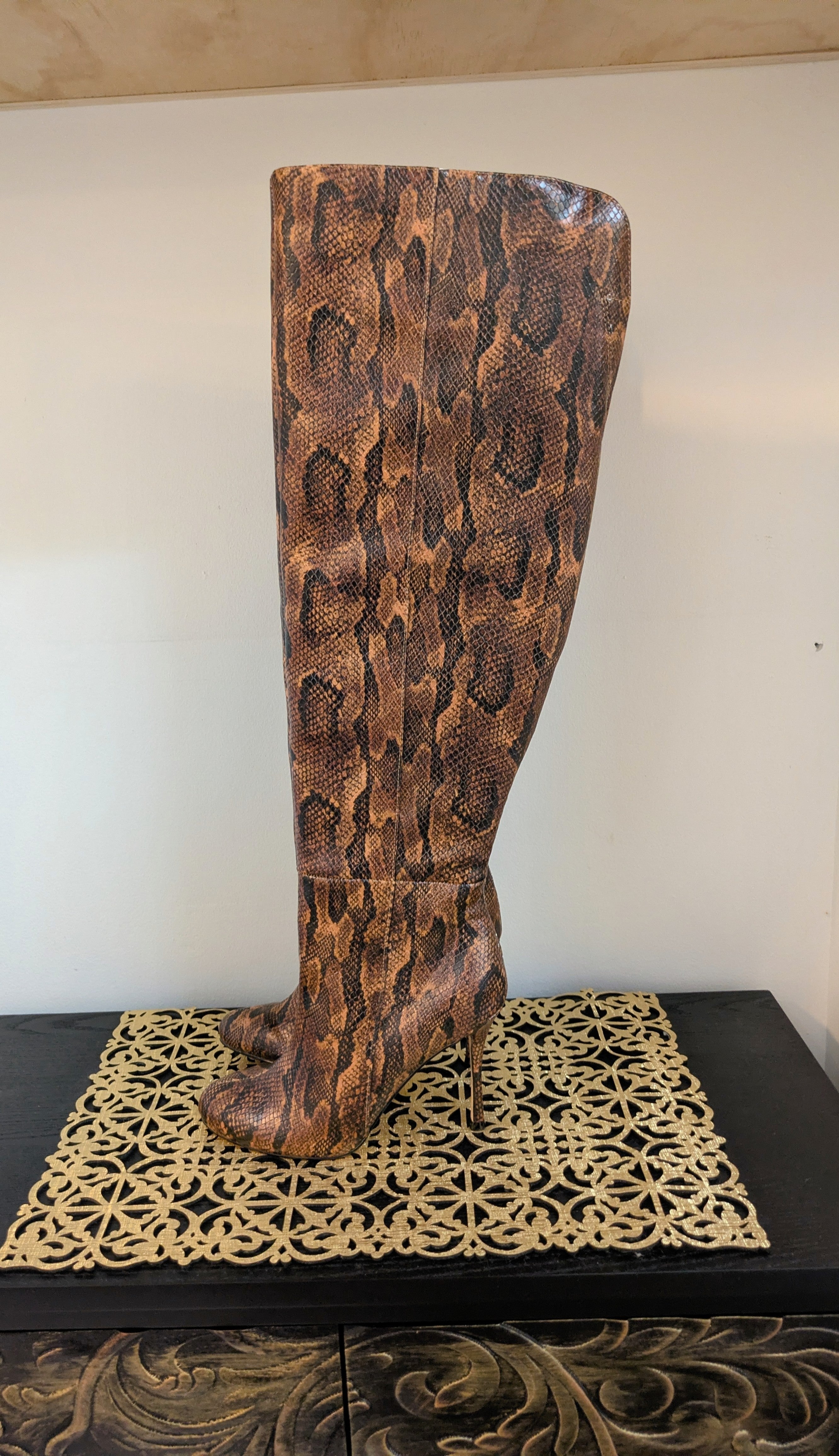 Boots - 8