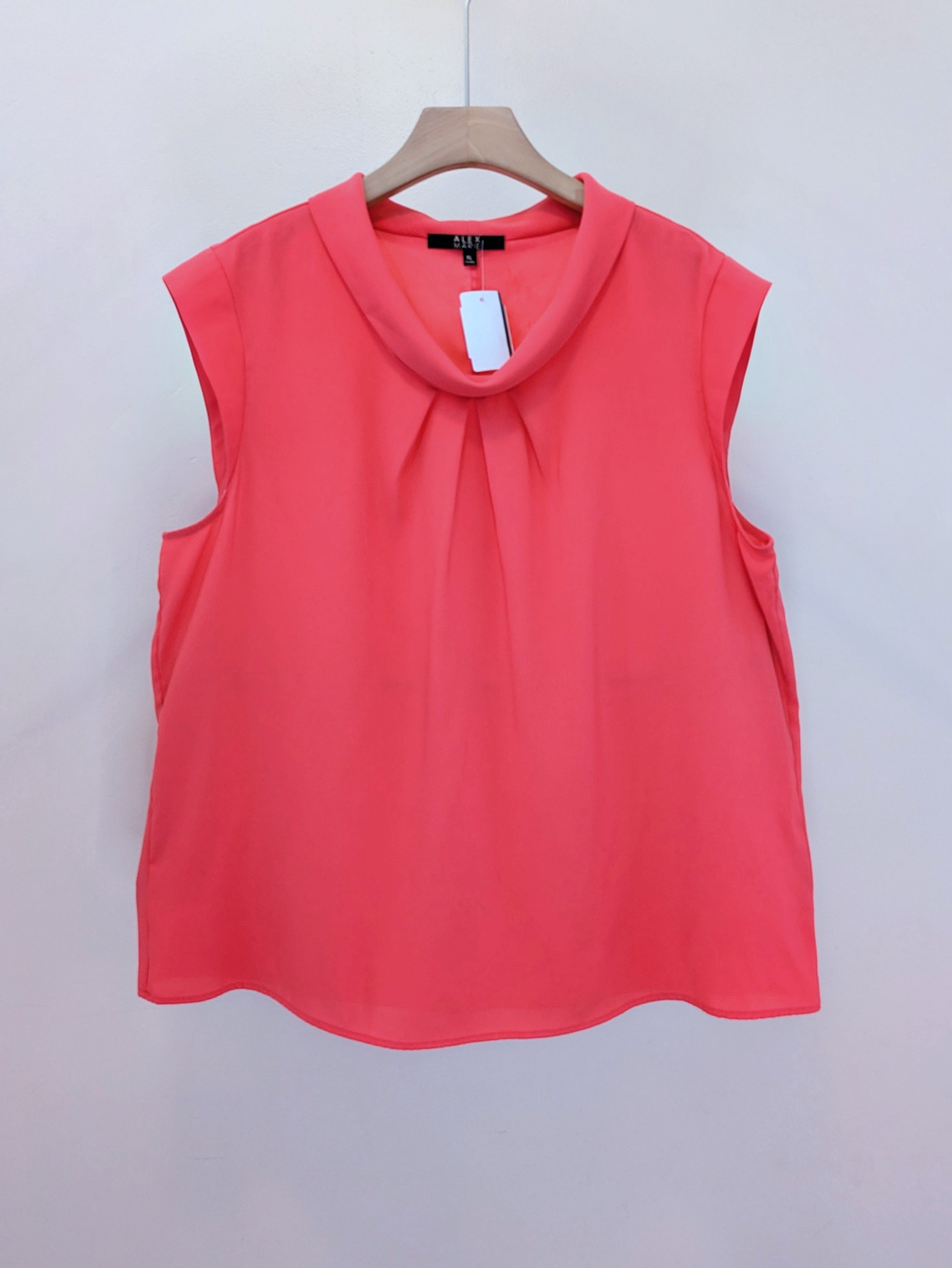 XL - Dressy Top - XL